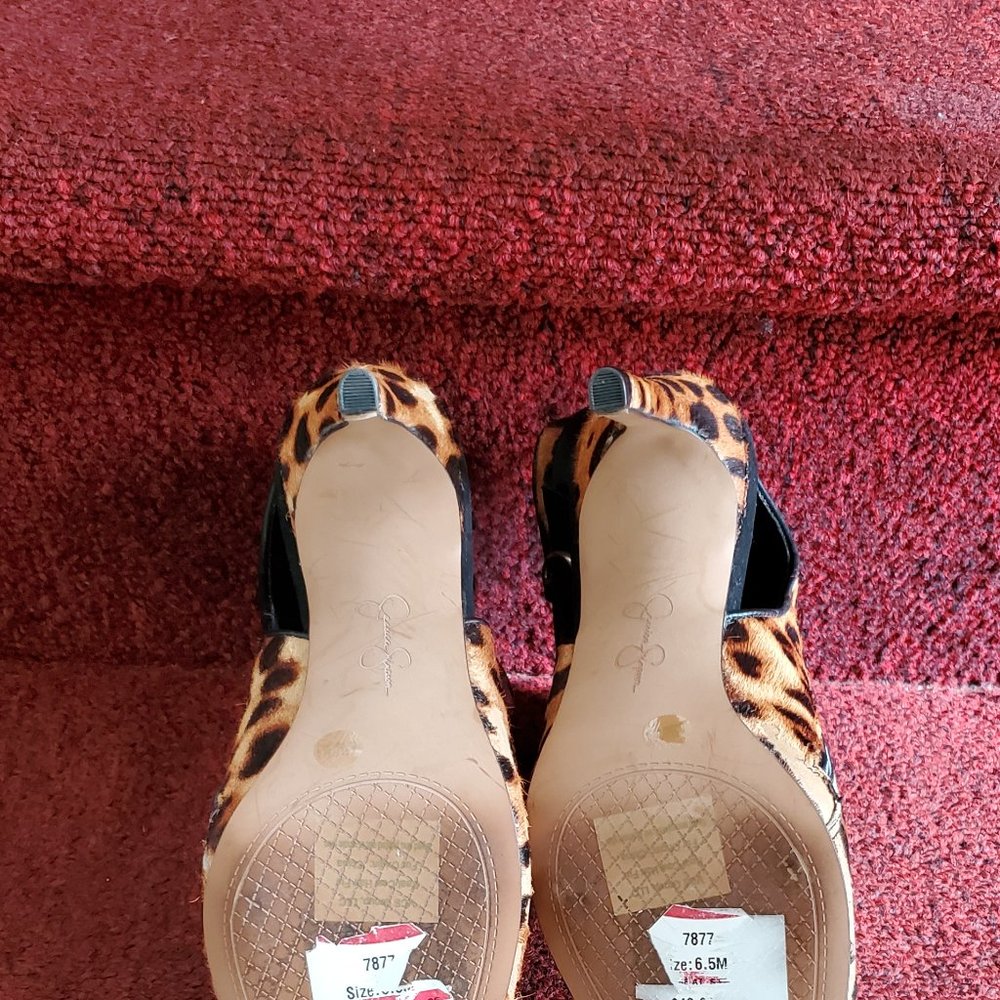 Leopard 'skinny' heel - Picture 3 of 13